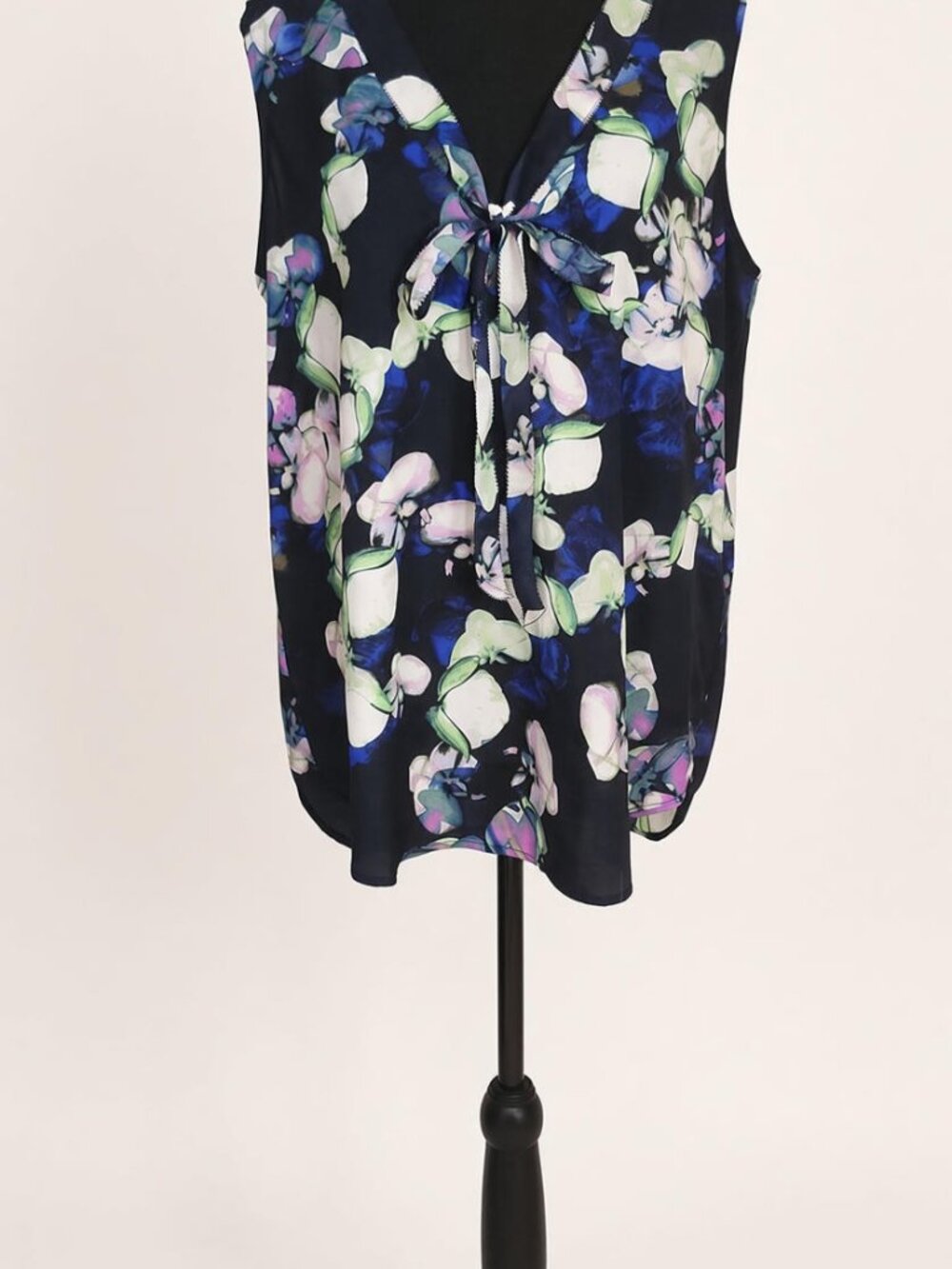 Banana Republic Navy Floral Sleeveless Tie Top L